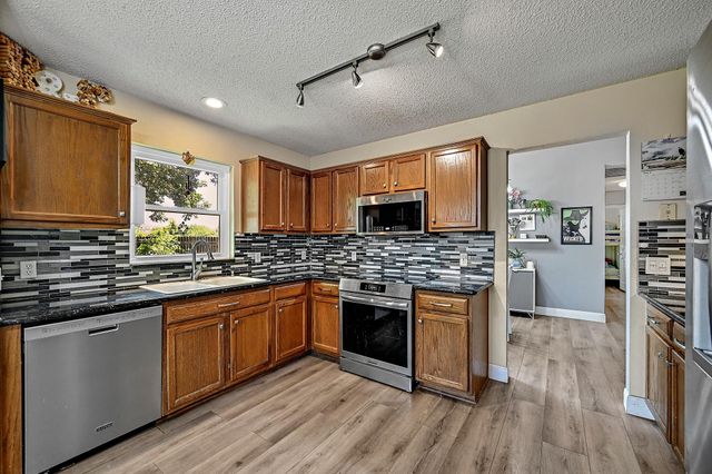 502 Dusty Leather CT, Pflugerville, TX 78660