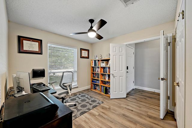 502 Dusty Leather CT, Pflugerville, TX 78660