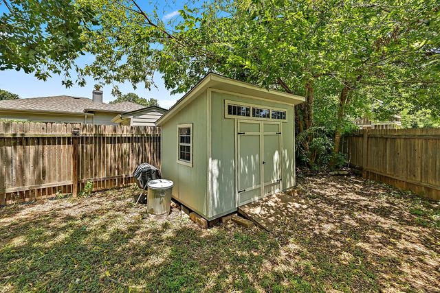 502 Dusty Leather CT, Pflugerville, TX 78660