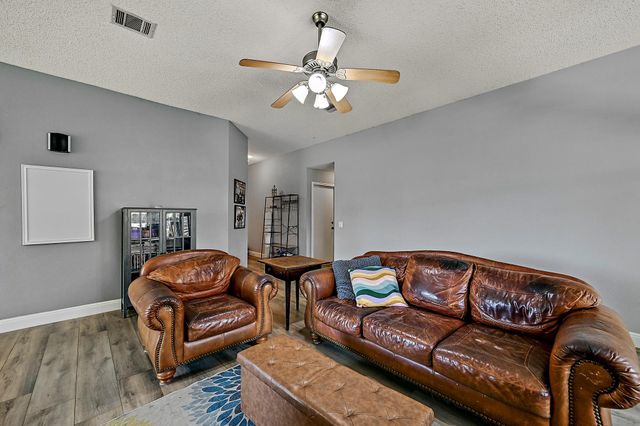 502 Dusty Leather CT, Pflugerville, TX 78660