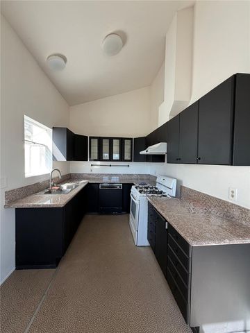 911 N Beaudry Avenue E, Los Angeles, CA 90012