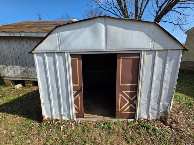 313 Warrior Rd, Madison, TN 37115