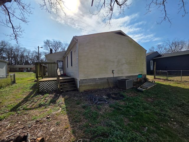 313 Warrior Rd, Madison, TN 37115