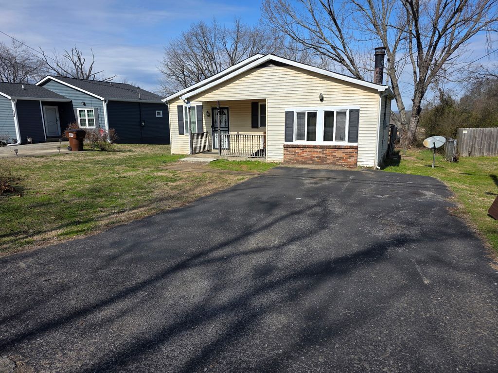 313 Warrior Rd, Madison, TN 37115