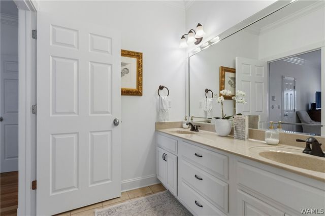 12425 Lakeview manor, Northport, AL 35475