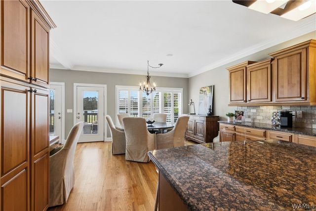 12425 Lakeview manor, Northport, AL 35475