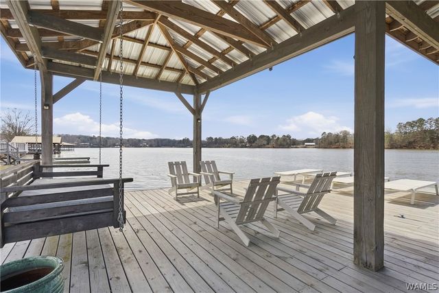 12425 Lakeview manor, Northport, AL 35475