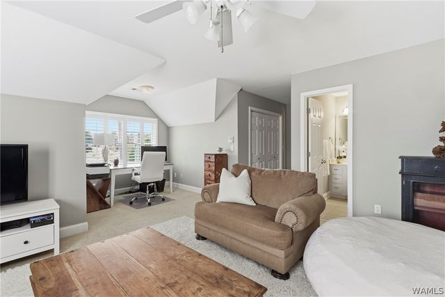 12425 Lakeview manor, Northport, AL 35475