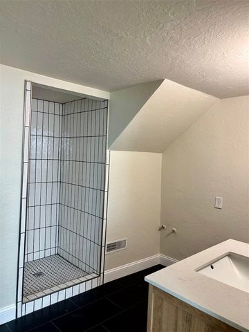 1122 NW Laird Ave, Lawton, OK 73507