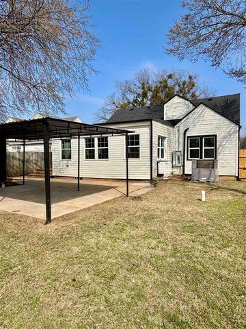 1122 NW Laird Ave, Lawton, OK 73507