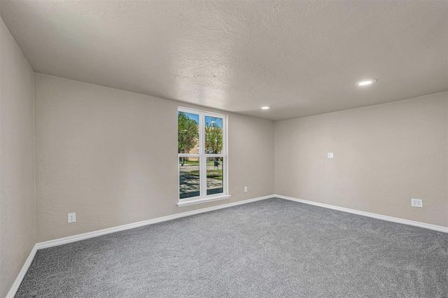 1122 NW Laird Ave, Lawton, OK 73507