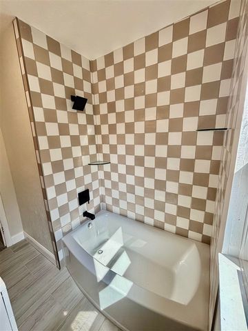 1122 NW Laird Ave, Lawton, OK 73507