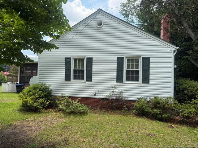 112 N Wright Street, Raeford, NC 28376