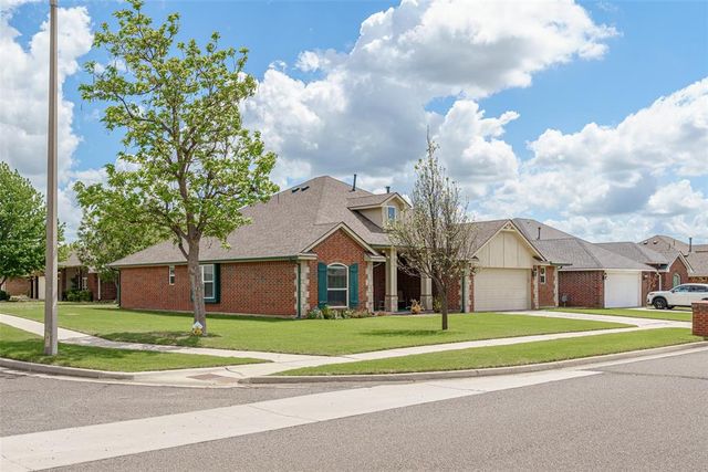 2009 Pelham Drive, Norman, OK 73071