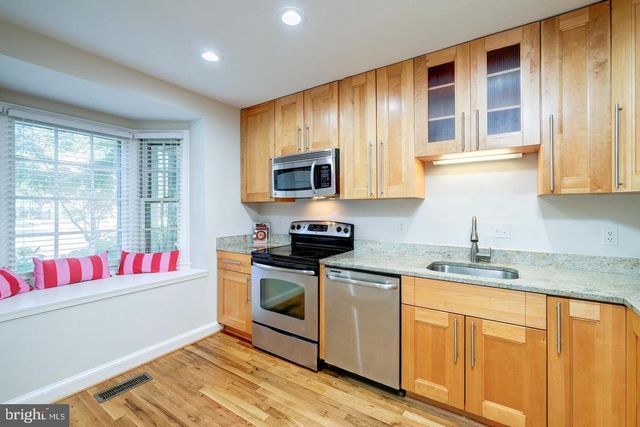 4335 WESTOVER PL NW, Washington, DC 20016