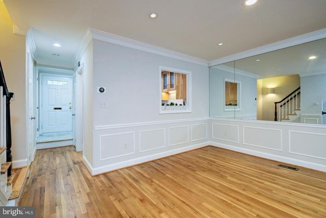 4335 WESTOVER PL NW, Washington, DC 20016