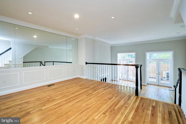 4335 WESTOVER PL NW, Washington, DC 20016