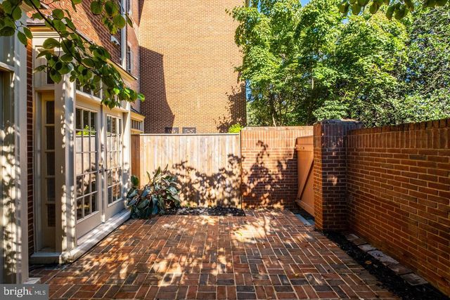 4335 WESTOVER PL NW, Washington, DC 20016