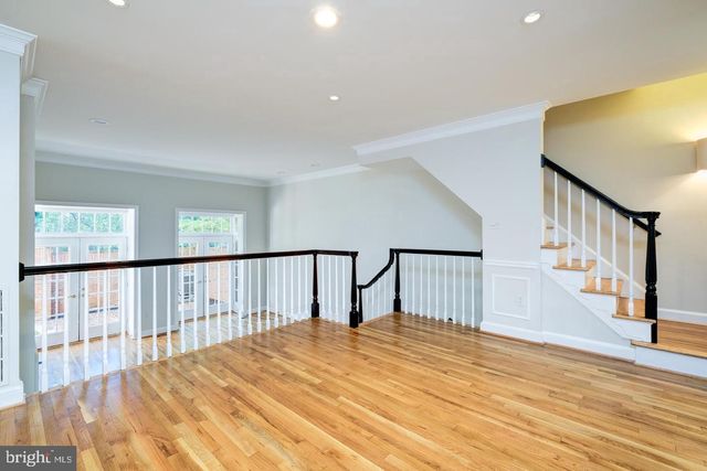 4335 WESTOVER PL NW, Washington, DC 20016