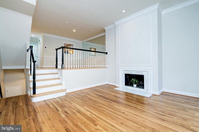 4335 WESTOVER PL NW, Washington, DC 20016