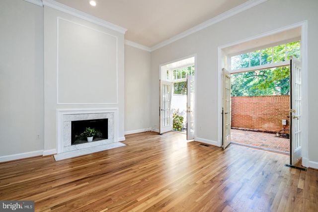 4335 WESTOVER PL NW, Washington, DC 20016