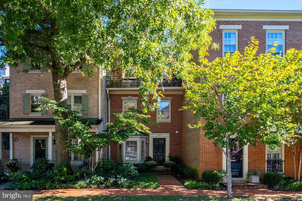 4335 WESTOVER PL NW, Washington, DC 20016