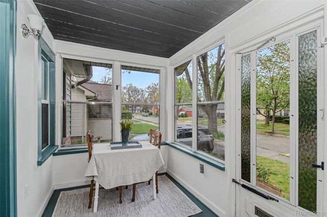 927 N Maple Avenue, Royal Oak, MI 48067
