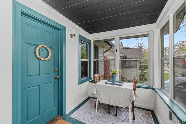 927 N Maple Avenue, Royal Oak, MI 48067