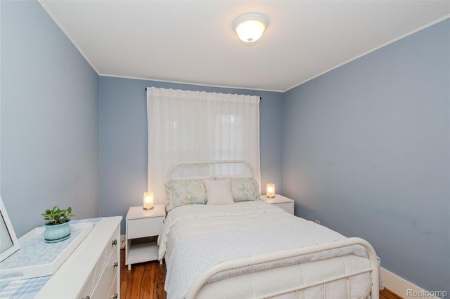927 N Maple Avenue, Royal Oak, MI 48067