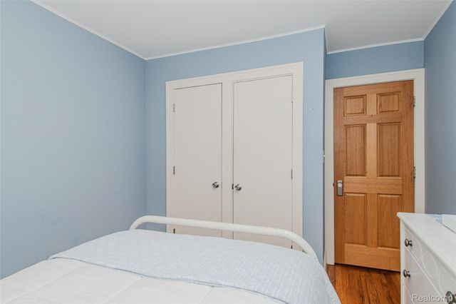 927 N Maple Avenue, Royal Oak, MI 48067