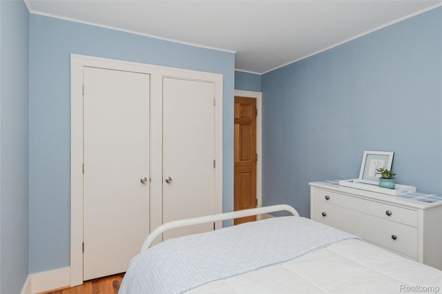927 N Maple Avenue, Royal Oak, MI 48067