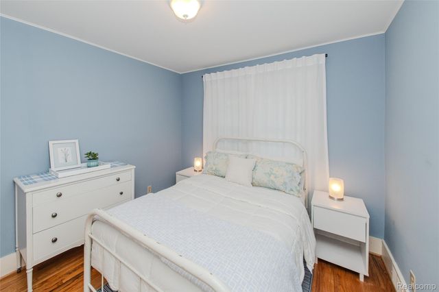 927 N Maple Avenue, Royal Oak, MI 48067