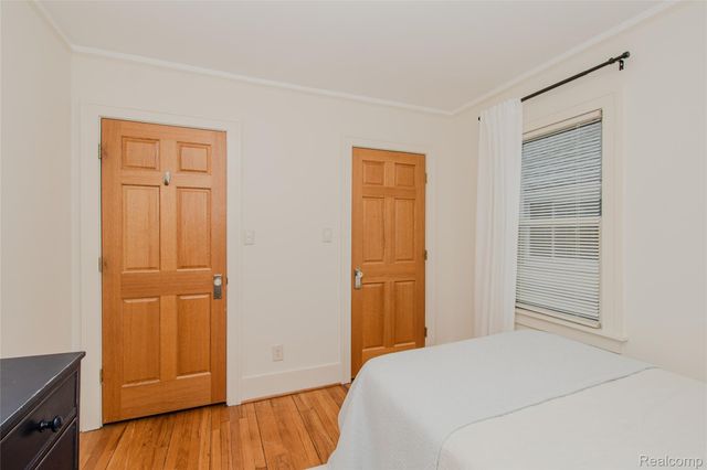927 N Maple Avenue, Royal Oak, MI 48067