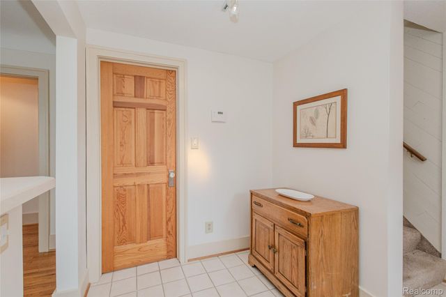 927 N Maple Avenue, Royal Oak, MI 48067