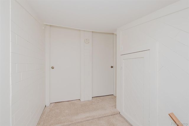 927 N Maple Avenue, Royal Oak, MI 48067