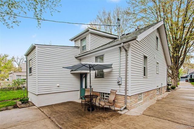 927 N Maple Avenue, Royal Oak, MI 48067