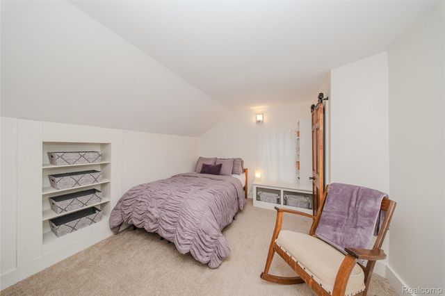 927 N Maple Avenue, Royal Oak, MI 48067