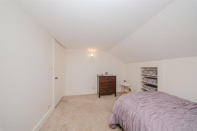 927 N Maple Avenue, Royal Oak, MI 48067