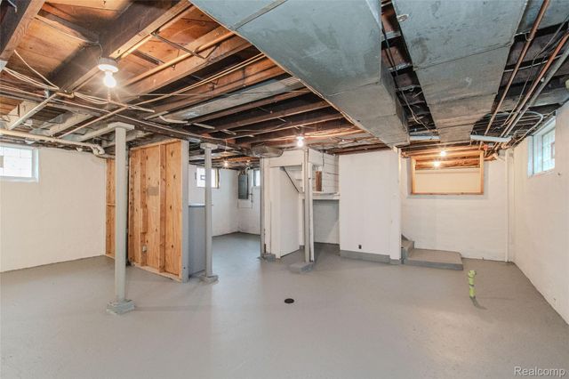 927 N Maple Avenue, Royal Oak, MI 48067