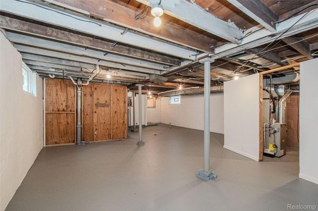 927 N Maple Avenue, Royal Oak, MI 48067