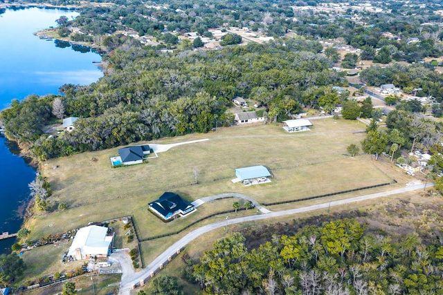 ROSE ST, Umatilla, FL 32784