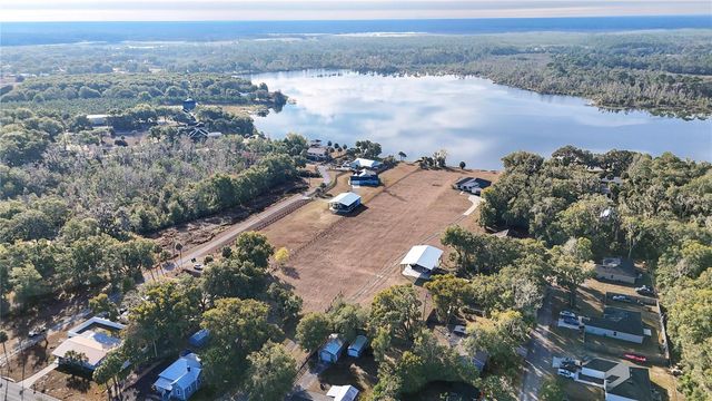 ROSE ST, Umatilla, FL 32784