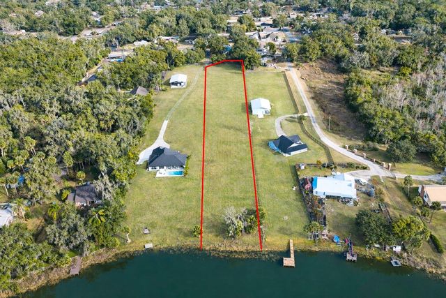 ROSE ST, Umatilla, FL 32784