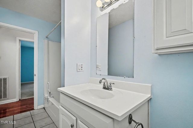 1140 Eastbrook Drive, Kingsport, TN 37663