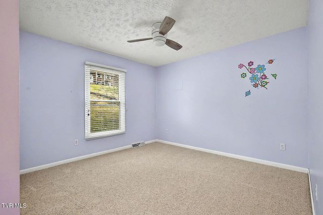 1140 Eastbrook Drive, Kingsport, TN 37663