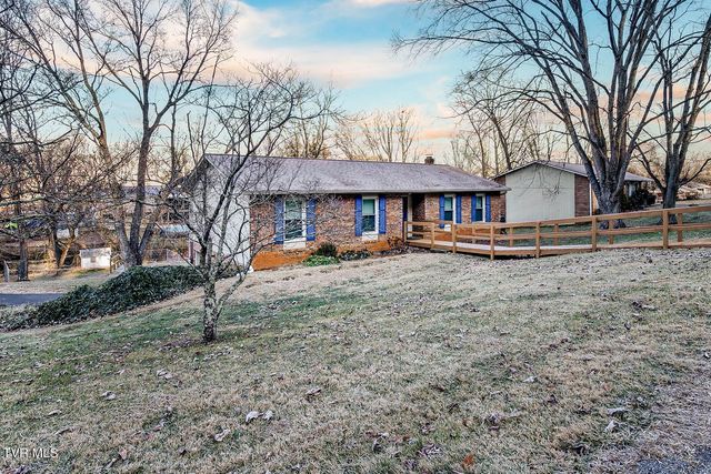 1140 Eastbrook Drive, Kingsport, TN 37663