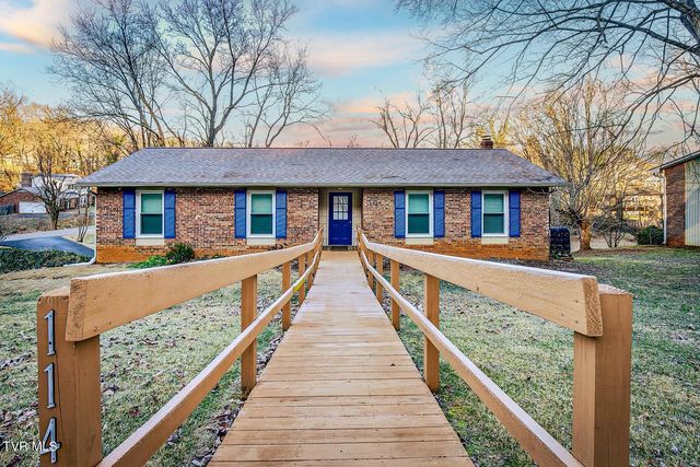 1140 Eastbrook Drive, Kingsport, TN 37663