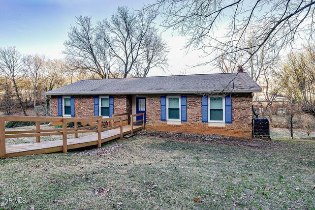 1140 Eastbrook Drive, Kingsport, TN 37663