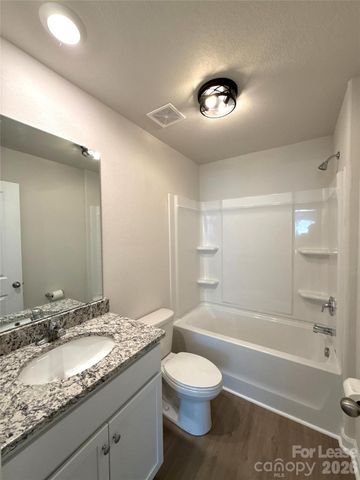 6225 Lowe Lane, Charlotte, NC 28214