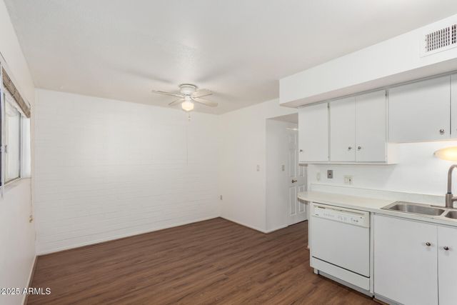 2533 W Rose Lane, Phoenix, AZ 85017